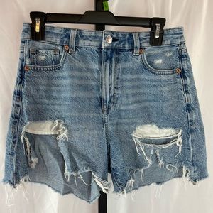 American Eagle Outfitters Baggy Mom Shorts Heavily Distressed, size 2